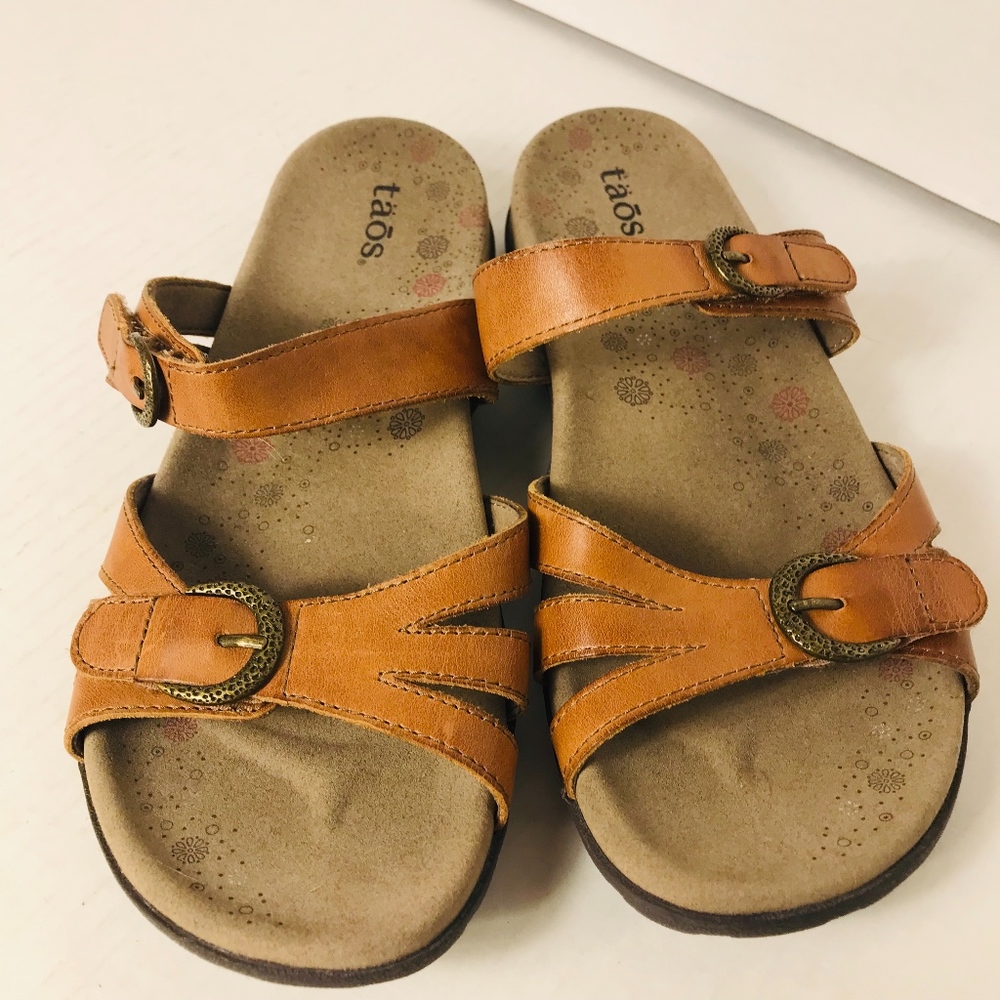 Taos Leather Strappy Comfort Sandals SZ 8